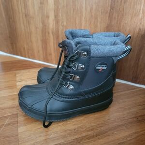 New Nautica Kids Black Winter Boots